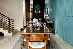 Hunian Elit LB 242m2 Siap Pakai Desain Elegan di Bintaro, Jakarta Selatan Hunian Elit LB 242m2 Siap Pakai Desain Elegan di Bintaro, Jakarta Selatan