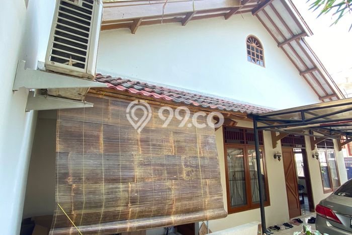 Hunian Nyaman Asri 4 KT Siap Huni di Bintaro Tangerang Selatan Hunian Nyaman Asri 4 KT Siap Huni di Bintaro Tangerang Selatan