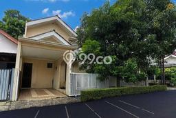 Rumah Mewah LB 230m2 Siap Huni Desain Elegan di Bintaro, Tangerang Selatan Rumah Mewah LB 230m2 Siap Huni Desain Elegan di Bintaro, Tangerang Selatan