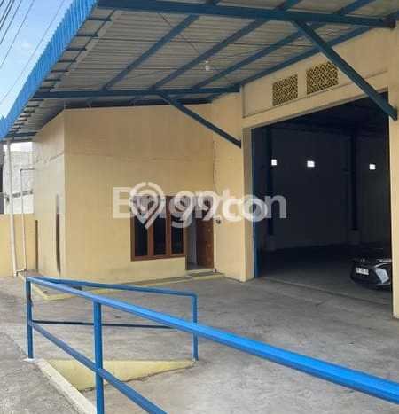 LOKASI PREMIUM! Gudang di Bawen, Luas 500m², Jalan Utama, Kawasan Komersial LOKASI PREMIUM! Gudang di Bawen, Luas 500m², Jalan Utama, Kawasan Komersial