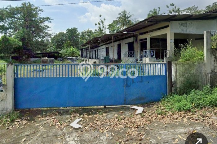 LOKASI STRATEGIS! Gudang Disewakan Kawasan Ungaran Barat, Luas 700m2m², Area Ramai LOKASI STRATEGIS! Gudang Disewakan Kawasan Ungaran Barat, Luas 700m2m², Area Ramai