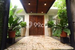 Hunian Mewah Dijual LT 1630m2 di Jagakarsa, Jakarta Selatan Hunian Mewah Dijual LT 1630m2 di Jagakarsa, Jakarta Selatan