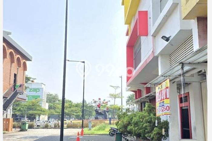 Ruko Paling Dicari LB 120m2 Dijual di Cengkareng Ruko Paling Dicari LB 120m2 Dijual di Cengkareng