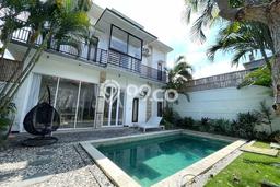 SEWA TERBAIK! Vila Kawasan , Area 0m2m², Dekat Mudah Fasilitas Umum SEWA TERBAIK! Vila Kawasan , Area 0m2m², Dekat Mudah Fasilitas Umum