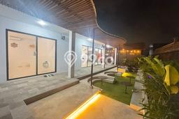 Disewakan Komersial di Kawasan Ramai Kerobokan Luas 211m2 Disewakan Komersial di Kawasan Ramai Kerobokan Luas 211m2