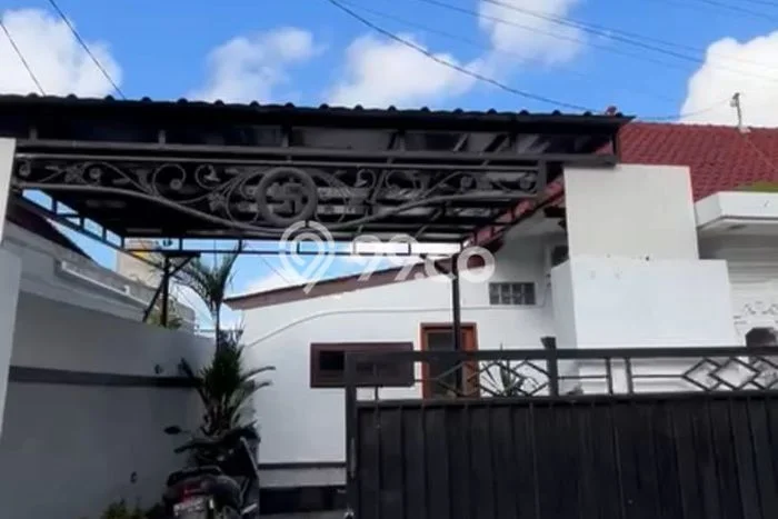 Rumah Modern 4 Kamar LT 175m2 di Munggu Rumah Modern 4 Kamar LT 175m2 di Munggu