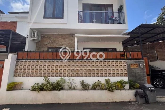 For Sale Hunian Rumah Terawat 3 KT di Taman Griya, Badung For Sale Hunian Rumah Terawat 3 KT di Taman Griya, Badung