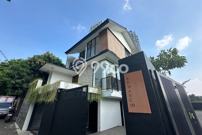 Jual Rumah Luas Elegan Dengan View Cantik di Kemang, Jakarta Selatan Jual Rumah Luas Elegan Dengan View Cantik di Kemang, Jakarta Selatan