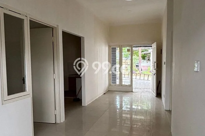 Dijual Rumah 3 Kamar Lokasi Strategis Bagus dan Strategis di Pasar Rebo Dijual Rumah 3 Kamar Lokasi Strategis Bagus dan Strategis di Pasar Rebo