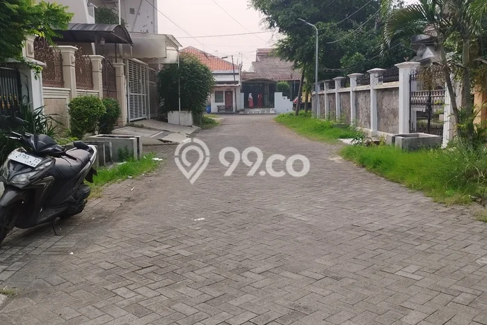 NEW LISTING! Rumah di , Ready, 2 KM, Dekat Surabaya, Surabaya, Luas 312m2m² Bangunan 300m2m² NEW LISTING! Rumah di , Ready, 2 KM, Dekat Surabaya, Surabaya, Luas 312m2m² Bangunan 300m2m²