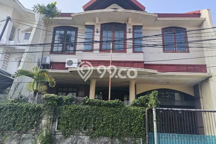 Dijual Rumah Mewah Megah Dengan View Cantik di Raya Darmo, Surabaya Dijual Rumah Mewah Megah Dengan View Cantik di Raya Darmo, Surabaya