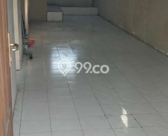 Unit Ruko Dijual di Surabaya LT 105m2 & LB 315m2 Unit Ruko Dijual di Surabaya LT 105m2 & LB 315m2