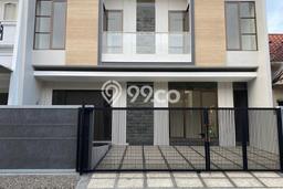 Rumah Mewah Dijual LT 150m2 di Citraland, Surabaya Rumah Mewah Dijual LT 150m2 di Citraland, Surabaya