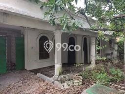 Dijual Cepat Rumah Favorit Siap Huni LB 200m2 di Tenggilis Mejoyo, Surabaya Dijual Cepat Rumah Favorit Siap Huni LB 200m2 di Tenggilis Mejoyo, Surabaya