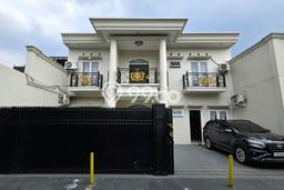 Rumah Luxury Modern Tanpa Renovasi di Cipinang Jakarta Timur Rumah Luxury Modern Tanpa Renovasi di Cipinang Jakarta Timur