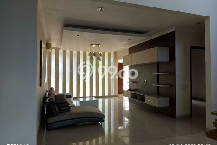 Hunian Mewah Dijual LT 375m2 di BSD, Tangerang Selatan Hunian Mewah Dijual LT 375m2 di BSD, Tangerang Selatan