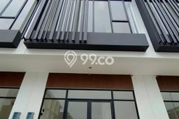LOKASI STRATEGIS! Ruko For Rent Kawasan , Luas 173m2m², Area Berkembang LOKASI STRATEGIS! Ruko For Rent Kawasan , Luas 173m2m², Area Berkembang