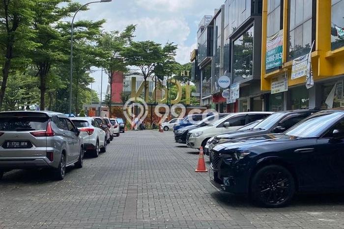 Unit Ruko Dijual di BSD Tangerang Selatan Luas Tanah 90m2, Luas Bangunan 262m2 Unit Ruko Dijual di BSD Tangerang Selatan Luas Tanah 90m2, Luas Bangunan 262m2