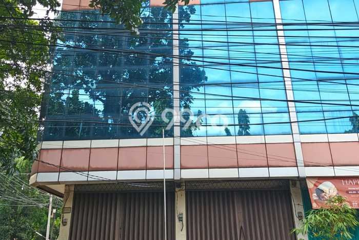 Ruko Dijual di Kebayoran Baru LT 213m2, LB 450m2 untuk Investasi Ruko Dijual di Kebayoran Baru LT 213m2, LB 450m2 untuk Investasi