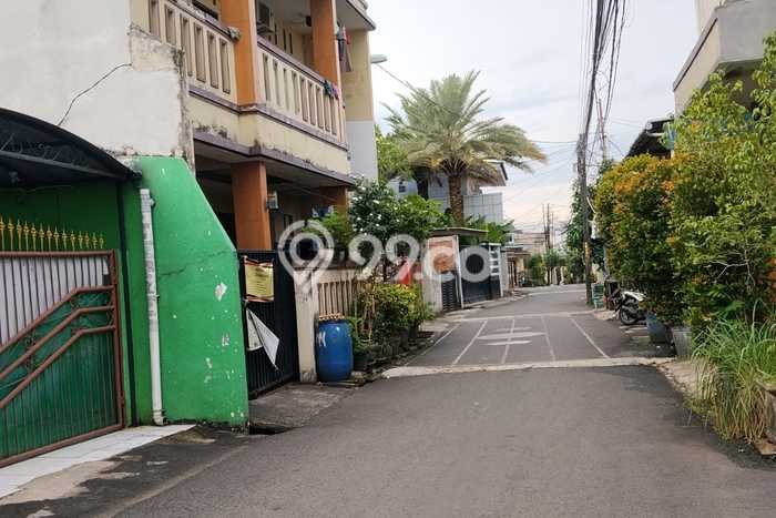 Dijual Rumah Minimalis Bagus Punya 2 KT di Kembangan Jakarta Barat SHM Dijual Rumah Minimalis Bagus Punya 2 KT di Kembangan Jakarta Barat SHM