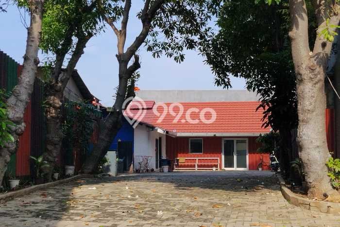 Unit Komersial Dijual di Jakarta Barat LT 507m2 & LB 200m2 Unit Komersial Dijual di Jakarta Barat LT 507m2 & LB 200m2