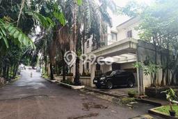 Rumah Eksklusif Siap Huni LT 300m2 di Cilandak, Jakarta Selatan Rumah Eksklusif Siap Huni LT 300m2 di Cilandak, Jakarta Selatan