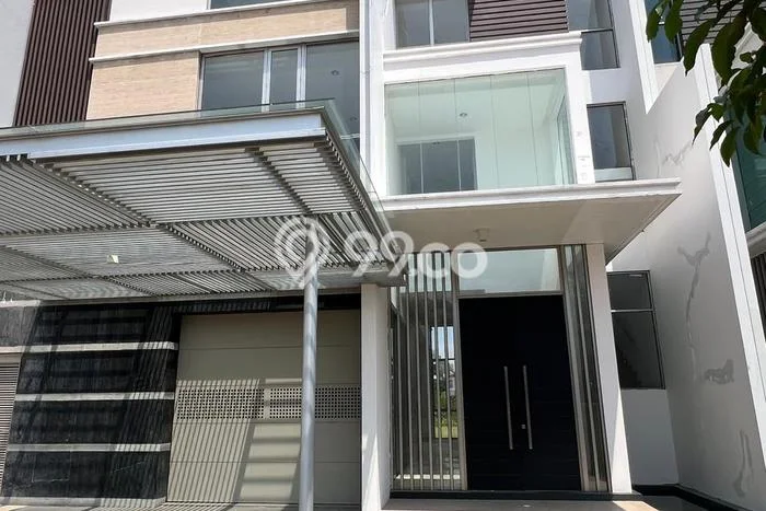 Hunian Ideal dengan LT 420m2 & LB 440m2 Dikontrakkan di Pantai Indah Kapuk 2 Hunian Ideal dengan LT 420m2 & LB 440m2 Dikontrakkan di Pantai Indah Kapuk 2