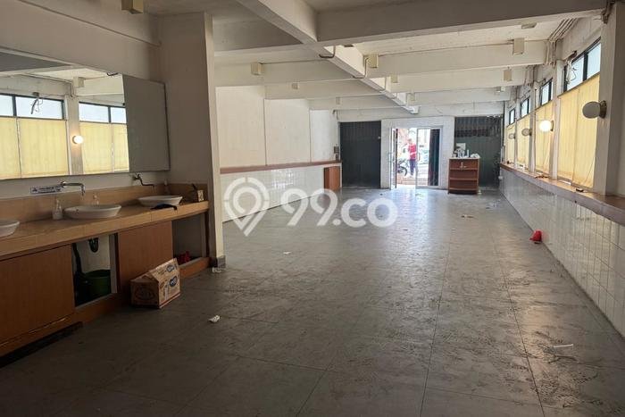 Unit Komersial Disewakan di Jakarta Utara Area Strategis Harga Kompetitif Unit Komersial Disewakan di Jakarta Utara Area Strategis Harga Kompetitif