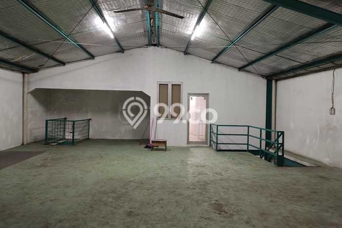 Unit Gudang Disewakan di Daan Mogot di Area Ramai & Strategis Unit Gudang Disewakan di Daan Mogot di Area Ramai & Strategis