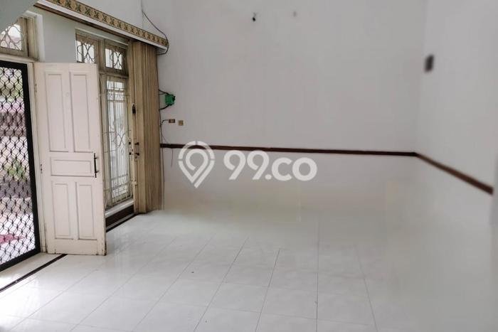 Rumah Disewakan Jakarta Utara LT 200m2 LB 300m2 Area Muara Karang Rumah Disewakan Jakarta Utara LT 200m2 LB 300m2 Area Muara Karang