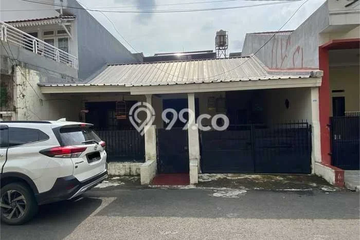 For Sale Hunian Rumah Terawat 3 Kamar di Srengseng, Jakarta Barat For Sale Hunian Rumah Terawat 3 Kamar di Srengseng, Jakarta Barat
