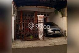 Rumah Luas Asri 3 KT Siap Pakai di Kedoya Selatan Jakarta Barat Rumah Luas Asri 3 KT Siap Pakai di Kedoya Selatan Jakarta Barat