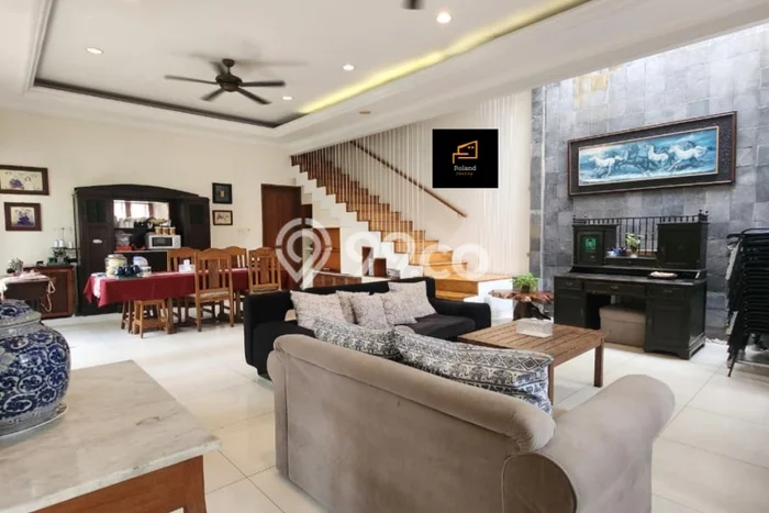 For Sale Rumah Mewah Exclusive di Kebayoran Lama, Jakarta Selatan For Sale Rumah Mewah Exclusive di Kebayoran Lama, Jakarta Selatan