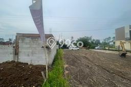 Tanah Kosong Dijual di Sleman dengan Area 100m2 Tanah Kosong Dijual di Sleman dengan Area 100m2