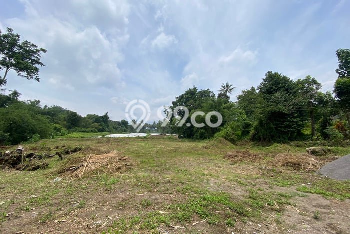Lahan Kosong Dijual di Sleman dengan Area 148m2 Lahan Kosong Dijual di Sleman dengan Area 148m2