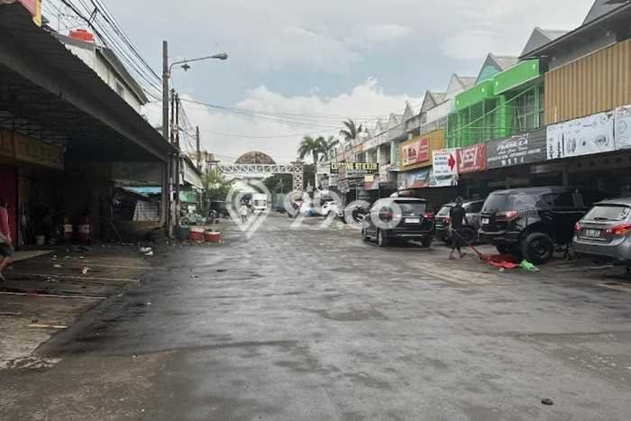 LOKASI STRATEGIS! Ruko di , Luas 150m2m², Pusat Perdagangan LOKASI STRATEGIS! Ruko di , Luas 150m2m², Pusat Perdagangan