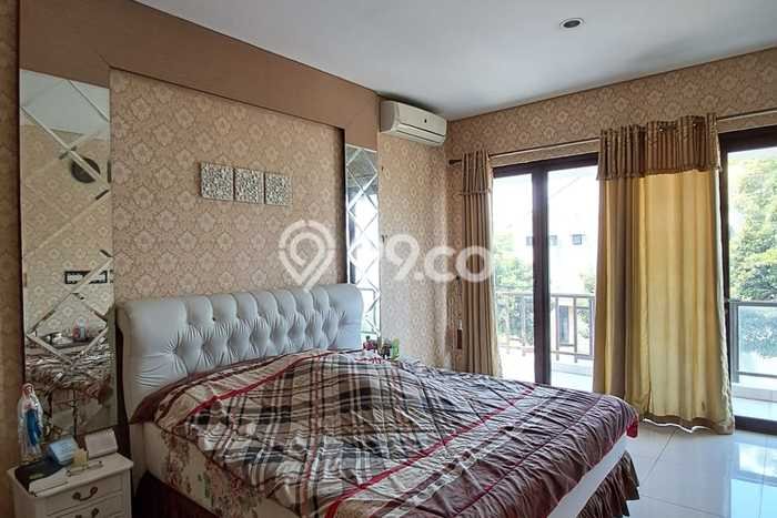 Dijual Rumah Mewah Elegan Dengan View Cantik di Harapan Indah, Bekasi Dijual Rumah Mewah Elegan Dengan View Cantik di Harapan Indah, Bekasi