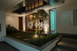 Sewa Rumah Nyaman di Menteng Harga Rp.1,2 Miliar/ Tahun Sewa Rumah Nyaman di Menteng Harga Rp.1,2 Miliar/ Tahun