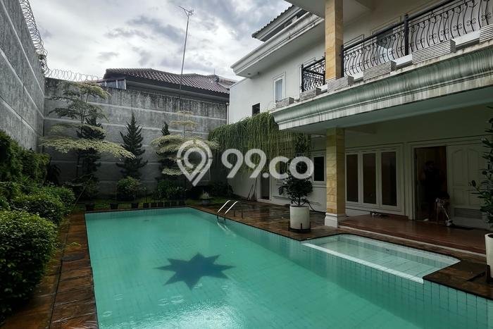 Hunian Ideal dengan LT 700m2 & LB 750m2 Dikontrakkan di Pondok Indah Hunian Ideal dengan LT 700m2 & LB 750m2 Dikontrakkan di Pondok Indah