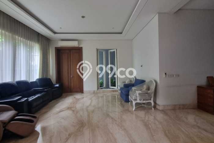 Sewa Rumah Strategis di Pondok Indah LT 400m2 / LB 500m2 Kondisi Bagus Sewa Rumah Strategis di Pondok Indah LT 400m2 / LB 500m2 Kondisi Bagus
