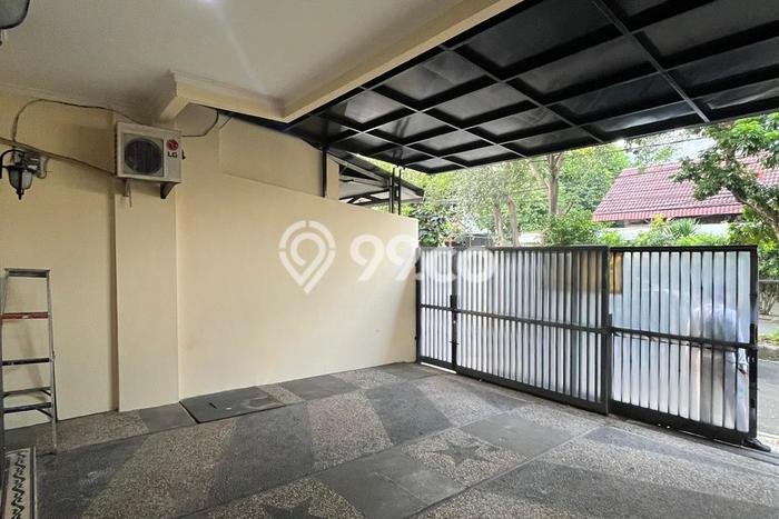 Disewakan Rumah Murah di Cipete Jakarta Selatan dengan 4 KT Disewakan Rumah Murah di Cipete Jakarta Selatan dengan 4 KT