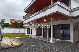 Rumah sewa siap huni 5 Kamar Tidur di Kemang, Jakarta Selatan Rumah sewa siap huni 5 Kamar Tidur di Kemang, Jakarta Selatan