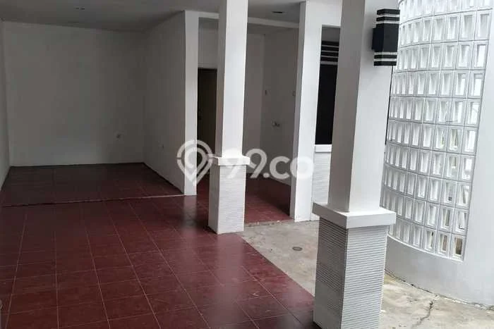 Disewakan segera hunian minimalis strategis 4 Kamar di Menteng, Jakarta Pusat Disewakan segera hunian minimalis strategis 4 Kamar di Menteng, Jakarta Pusat