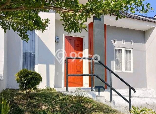 Dijual Rumah Murah di Gondangrejo Karanganyar Harga Rp 359 Juta LT 84m2 Dijual Rumah Murah di Gondangrejo Karanganyar Harga Rp 359 Juta LT 84m2
