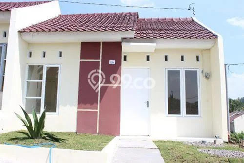 DIJUAL CEPAT! Rumah Premium di Gondangrejo, Karanganyar, LT 60m² LB 27m² Bisa Nego! DIJUAL CEPAT! Rumah Premium di Gondangrejo, Karanganyar, LT 60m² LB 27m² Bisa Nego!