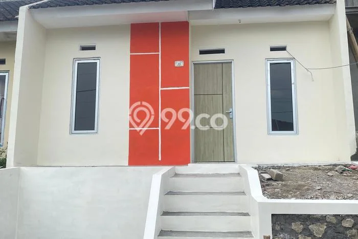 HARGA SPECIAL! Rumah Strategis di Gondangrejo, LT 60m2m² Bangunan 27m2m² HARGA SPECIAL! Rumah Strategis di Gondangrejo, LT 60m2m² Bangunan 27m2m²