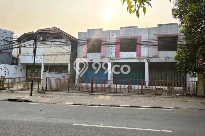 Ruko Dijual di Jakarta Timur LT 85m2 & LB 105m2 Lokasi Terbaik! Ruko Dijual di Jakarta Timur LT 85m2 & LB 105m2 Lokasi Terbaik!