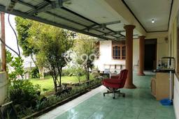 Vila Kawasan , Area 650m2m², Dekat dengan transportasi publik Vila Kawasan , Area 650m2m², Dekat dengan transportasi publik