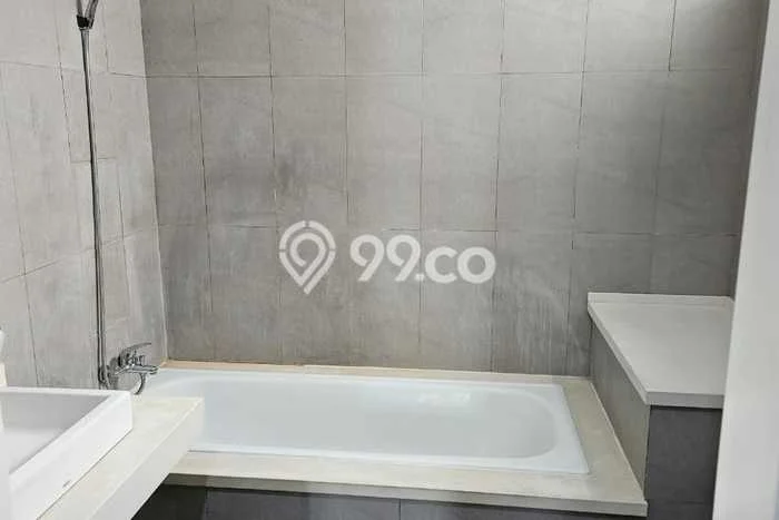 For Sale Hunian Rumah Terawat 3 Kamar di Cawang, Jakarta Timur For Sale Hunian Rumah Terawat 3 Kamar di Cawang, Jakarta Timur