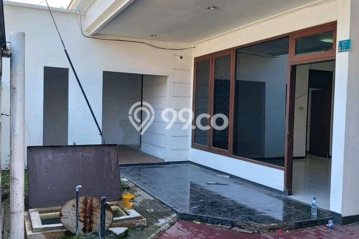 SPECIAL OFFER! Rumah Nyaman area Mulyosari, LT 258m2m² Bangunan 500m2m² SPECIAL OFFER! Rumah Nyaman area Mulyosari, LT 258m2m² Bangunan 500m2m²